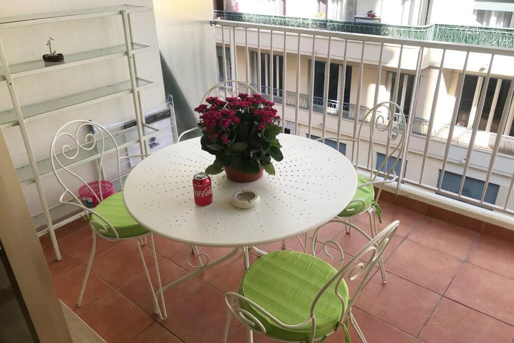 Studio Centre Nice Proche De Mer 外观 照片